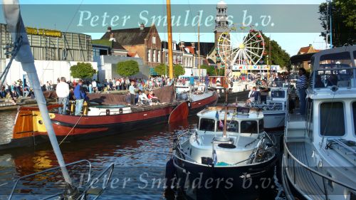 Lemmer, 31 Juli 2007
Lemmer Week Kermis, doortocht van de skutsje zeilboten en andere boten door het centrum voor 2 wedstrijddagen, Haven, Sluis