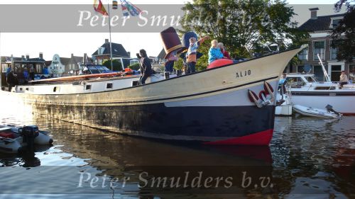 Lemmer, 31 Juli 2007
Lemmer Week Kermis, doortocht van de skutsje zeilboten en andere boten door het centrum voor 2 wedstrijddagen, Haven, Sluis