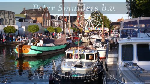 Lemmer, 31 Juli 2007
Lemmer Week Kermis, doortocht van de skutsje zeilboten en andere boten door het centrum voor 2 wedstrijddagen, Haven, Sluis