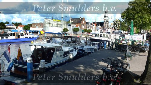 Lemmer, 31 Juli 2007
Lemmer Week Kermis, doortocht van de skutsje zeilboten en andere boten door het centrum voor 2 wedstrijddagen, Haven, Sluis