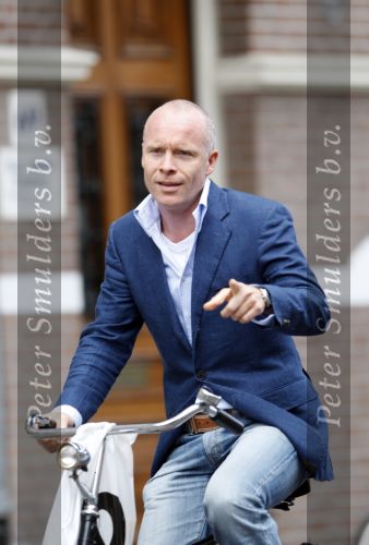 Amsterdam 8 augustus 2007
Mart Visser op de fiets.