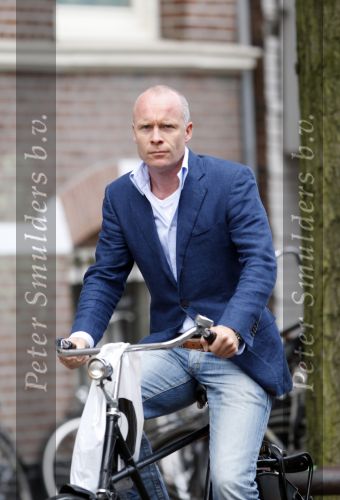 Amsterdam 8 augustus 2007
Mart Visser op de fiets.