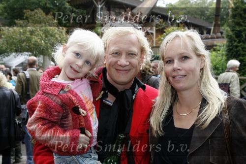 Wassenaar 11 juli 2007
Premiere Sitah in duinrell. Nick Boesch met zwangere vrouw en dochter