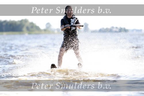 Loosdrecht 5 augustus 2007
Renee Vervoorn aan het waterskien op de Loosdrechtse plassen.
Peter Smulders bv