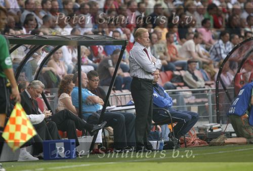 Eindhoven, 25 Augustus 2007 Eerste thuiswedstrijd Seizoen 2007/2008 PSV-NEC, eindstand 5-0
PSV-trainer Ronald Koeman