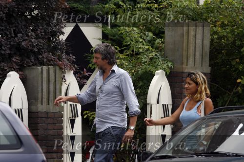 Amsterdam 6 augustus 2007
Ruud de Wild met zijn vriendin Aafke bij hun nieuwe huis.