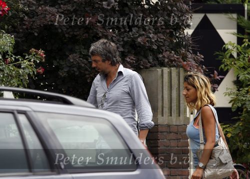 Amsterdam 6 augustus 2007
Ruud de Wild met zijn vriendin Aafke bij hun nieuwe huis.