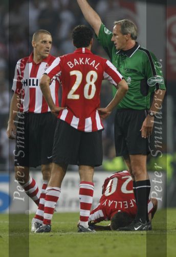 Eindhoven, 25 Augustus 2007 Eerste thuiswedstrijd Seizoen 2007/2008 PSV-NEC, eindstand 5-0
Scheidsrechter Theo v Egmond