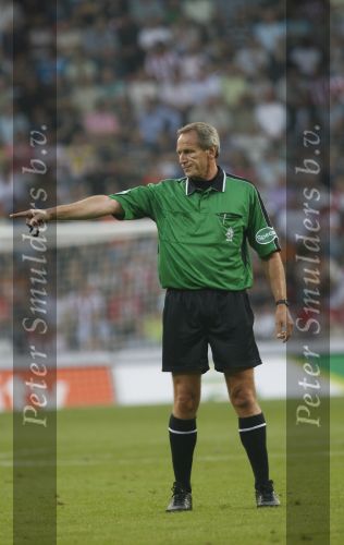 Eindhoven, 25 Augustus 2007 Eerste thuiswedstrijd Seizoen 2007/2008 PSV-NEC, eindstand 5-0
Scheidsrechter Theo v Egmond