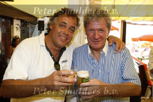 St Tropez 4 augustus 2007
Vrijgezellendag van Willibrord Frequin bij Tahiti Beach. Met Aad Ouborg
Peter Smulders bv