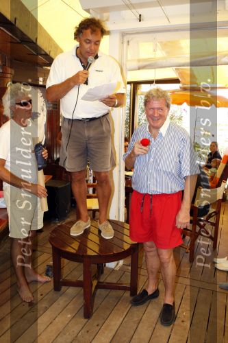 St Tropez 4 augustus 2007
Vrijgezellendag van Willibrord Frequin bij Tahiti Beach. Met Aad Ouborg
Peter Smulders bv