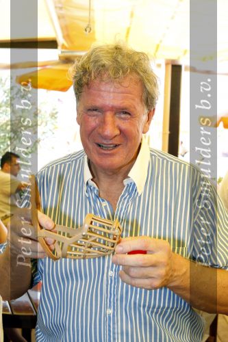 St Tropez 4 augustus 2007
Vrijgezellendag van Willibrord Frequin bij Tahiti Beach.
Peter Smulders bv