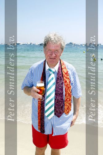 St Tropez 4 augustus 2007
Vrijgezellendag van Willibrord Frequin bij Tahiti Beach.
Peter Smulders bv