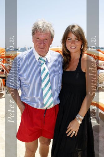 St Tropez 4 augustus 2007
Vrijgezellendag van Willibrord Frequin bij Tahiti Beach. Willibrord met dochter
Peter Smulders bv