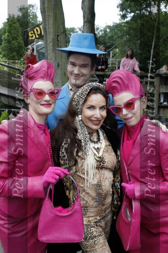 Wassenaar 11 juli 2007
Premiere Sitah in duinrell. Yonina