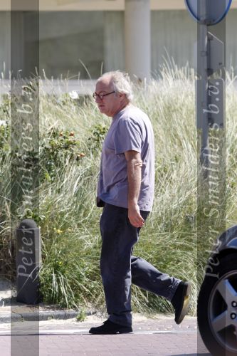 Bergen aan Zee 31 juli 2007
Youp van t Hek en zjn vrouw Debbie Petter op het strand.
Peter Smulders bv