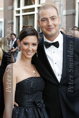Haarlem 13 juli 2009
Premiere Harry Potter in Haarlem. Lange Frans met zijn vrouw
Peter Smulders bv