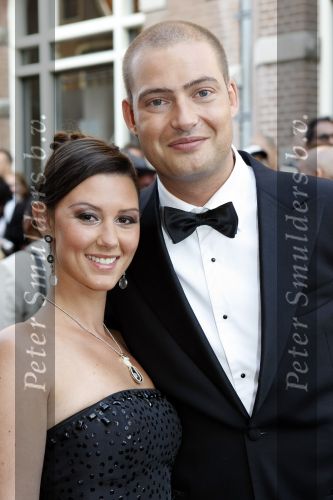 Haarlem 13 juli 2009
Premiere Harry Potter in Haarlem. Lange Frans met zijn vrouw
Peter Smulders bv