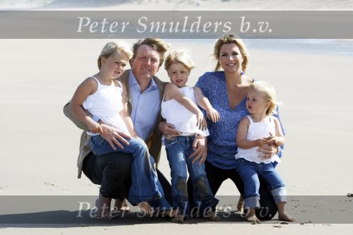 Wassenaar 20 juli 2009
Fotouurtje met Prins Willem Alexander, Prinses Maxima, Prinses Amalia, Prinses Alexia en Prinses Ariane op het strand van Wassenaar