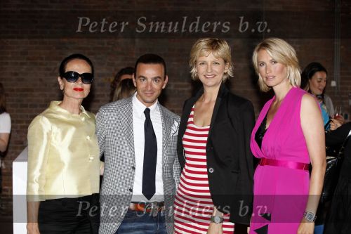 Amsterdam 20 juli 2009
VIP shopping in de westergasfabriek. Ans Marcus Anouk Smulders en Tom Sebastian
Peter Smulders bv