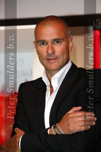 Amsterdam 20 juli 2009
VIP shopping in de westergasfabriek. Viggo Waas met Buddha to buddha armband
Peter Smulders bv