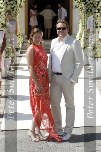 Sienna 17 juli 2010
Yolanthe Cabau v Kasbergen en Wesley Sneijder trouwen in Italie. Anniko v Santen met man
Peter Smulders bv