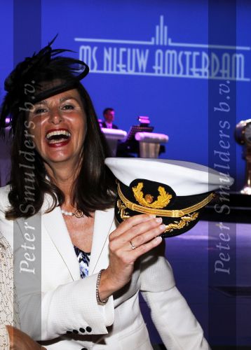 Venetie 4 juli 2010
Prinses Maxima doopt de nieuwe Amsterdam cruiseschip van de Holland America Line in Venetie. Apollonia v Ravenstein met ... (r)
Peter Smulders bv