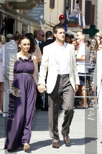 Sienna 17 juli 2010
Yolanthe Cabau v Kasbergen en Wesley Sneijder trouwen in Italie. Christian Chivu met vrouw
Peter Smulders bv