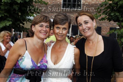 Amsterdam 9 juli 2010
Verjaardagsfeestje van Coco de Meyere . Coco met vriendinnen
Peter Smulders bv