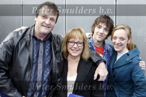 Amsterdam 19 juni 2010
Premiere Toy Story 3 in pathe arena. Dave Schram met vrouw Maria zoon Quinten en dochter
Peter Smulders bv