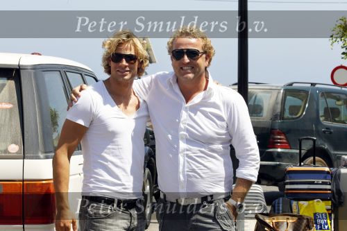 Ibiza 13 juli 2010
Gordon en Dirk Taat arriveren op ibiza voor het huwelijk van John en Charlotte Heitinga.
Peter Smulders bv
