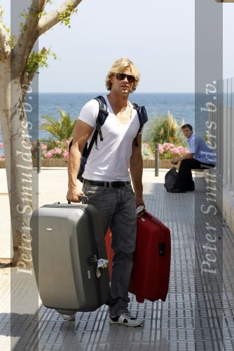 Ibiza 13 juli 2010
Gordon en Dirk Taat arriveren op ibiza voor het huwelijk van John en Charlotte Heitinga.
Peter Smulders bv