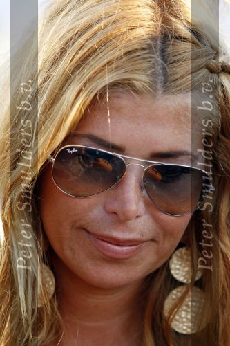 Ibiza 13 en 14 juli 2010
Johnny Heitinga en Charlotte Sophie trouwen op ibiza. Ze vliegen met een prive vliegtuig na de huldiging naar ibiza. Estelle Gullit met vriendinnen
Peter Smulders bv