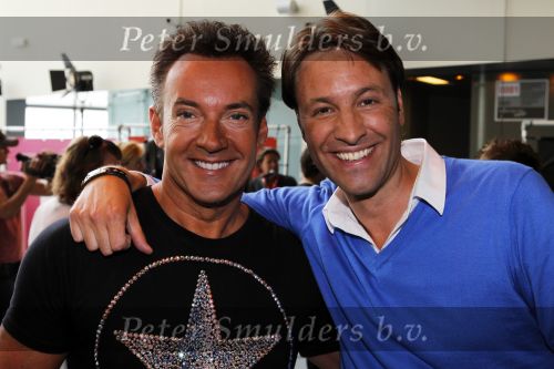 Amsterdam 8 juli 2010
Presentatie nieuwe seizoen SBS6 Veronica en Net 5 in de Heineken Music Hall. Viktor Brand en Gerard Joling
Peter Smulders bv