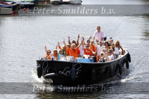 Amsterdam 6 juli 2010
Gordon viert zijn 42e verjaardag met een boot tocht door de amsterdamse grachten.
Peter Smulders bv
