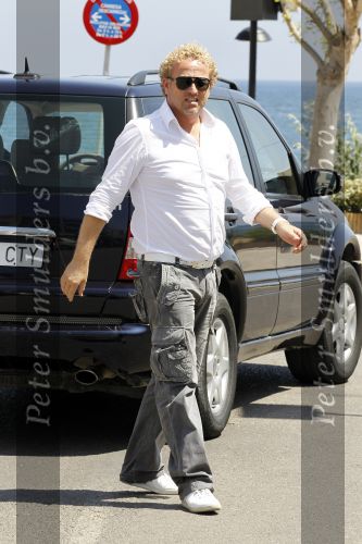 Ibiza 13 juli 2010
Gordon en Dirk Taat arriveren op ibiza voor het huwelijk van John en Charlotte Heitinga.
Peter Smulders bv