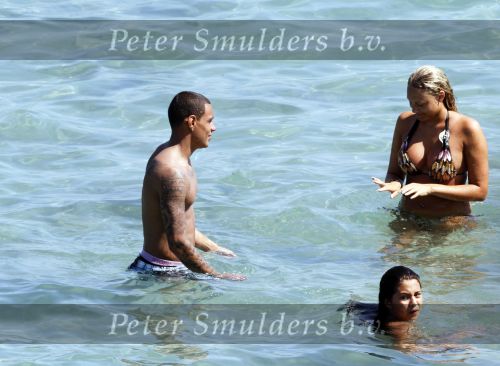Ibiza 15 juli 2010
Gregory v d Wiel met vriendin en Angela v Hulten met vriendinnen op vakantie .
Peter Smulders bv