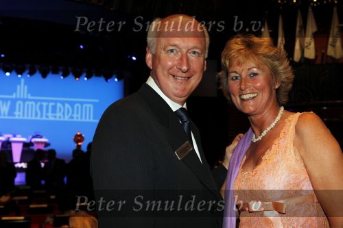 Venetie 4 juli 2010
Prinses Maxima doopt de nieuwe Amsterdam cruiseschip van de Holland America Line in Venetie. Guido v Wourkom met zijn vrouw
Peter Smulders bv