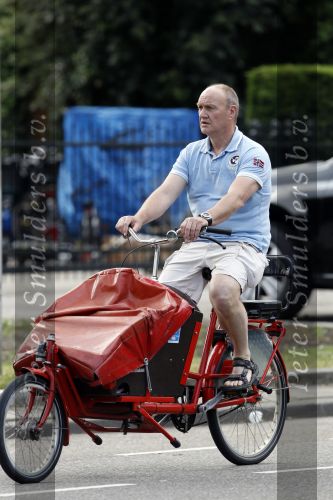 Amsterdam 26 juni 2010
Henk Poort met bakfiets.
Peter Smulders bv