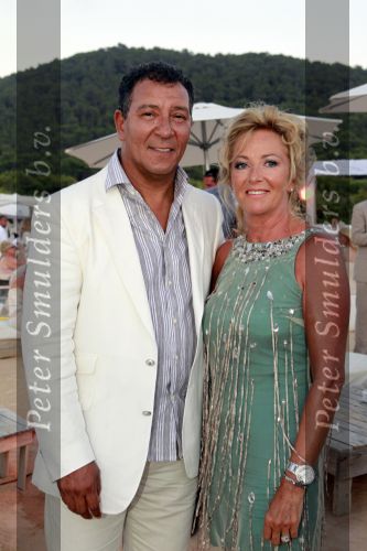 Ibiza 15 juli 2010
Trouwen Johhny en Charlotte Sophie Heitinga . Dochter Jezebel was er ook bij.  Henk ten Cate met zijn vrouw
Peter Smulders bv