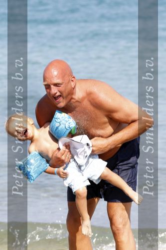 Ibiza 14 juli 2010
Herman den Blijker met zoon Mats op Ibiza.
Peter Smulders bv