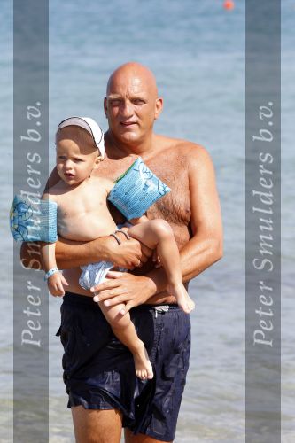 Ibiza 14 juli 2010
Herman den Blijker met zoon Mats op Ibiza.
Peter Smulders bv