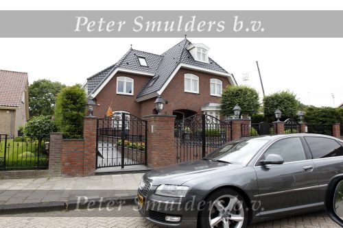 Volendam 29 juni 2010
Huis van jan Smit met daaraan een vlag voor het nederlands elftal.
Peter Smulders bv
