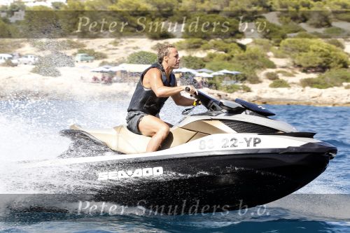 Ibiza 30 juli 2010
John Ewbank aan het jetskien op ibiza.
Peter Smulders bv