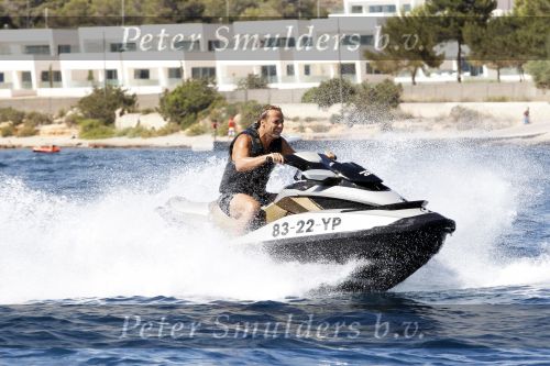 Ibiza 30 juli 2010
John Ewbank aan het jetskien op ibiza.
Peter Smulders bv