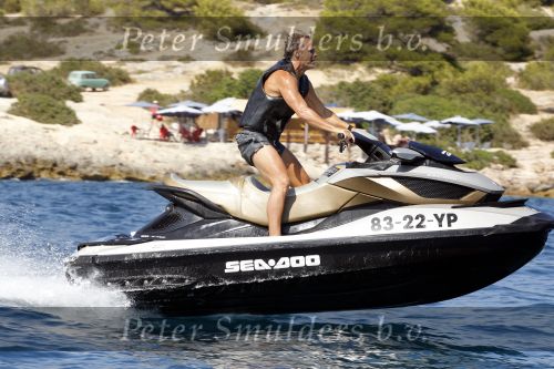 Ibiza 30 juli 2010
John Ewbank aan het jetskien op ibiza.
Peter Smulders bv