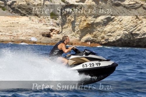 Ibiza 30 juli 2010
John Ewbank aan het jetskien op ibiza.
Peter Smulders bv