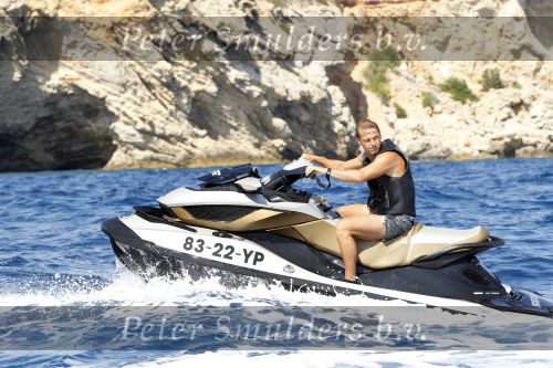 Ibiza 30 juli 2010
John Ewbank aan het jetskien op ibiza.
Peter Smulders bv