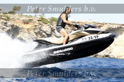 Ibiza 30 juli 2010
John Ewbank aan het jetskien op ibiza.
Peter Smulders bv