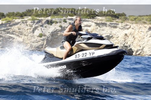 Ibiza 30 juli 2010
John Ewbank aan het jetskien op ibiza.
Peter Smulders bv